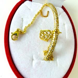 925 Sterling Silver yellow Gold
Tone White CZ Arch Link
Chain Bracelet.